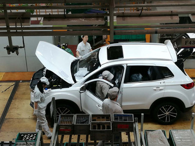 品牌向上更重要,中國(guó)汽車新媒體聯(lián)盟走進(jìn)一汽奔騰